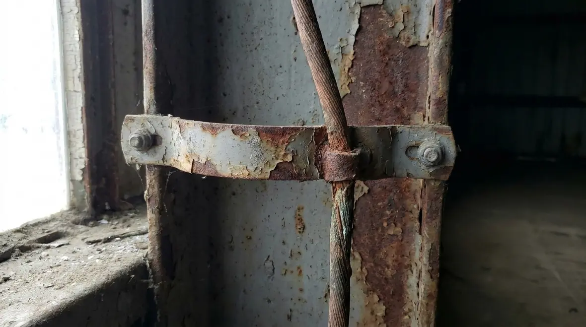 Industrial electrical grounding connections and bonding in a service room
