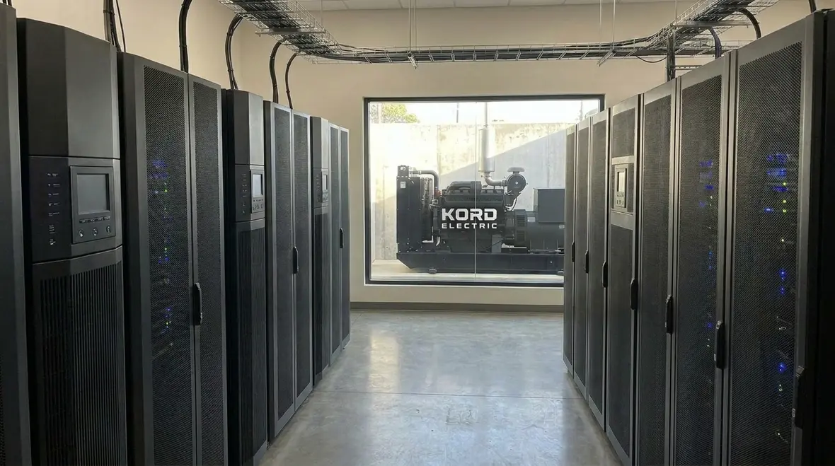 Redundant electrical paths designed to avoid single points of failure