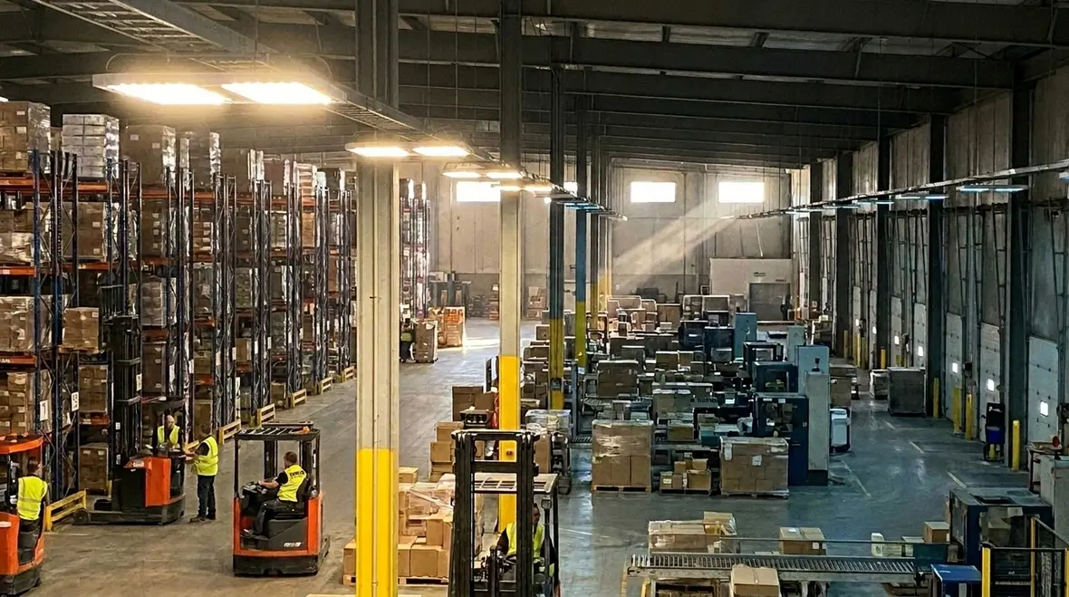 Warehouse smart lighting control optimization layout planning