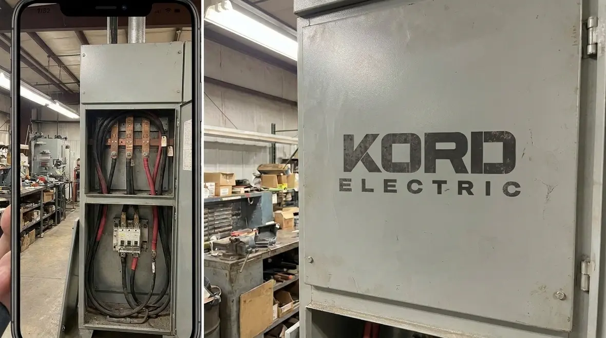 Data center electrical power distribution equipment under stable load