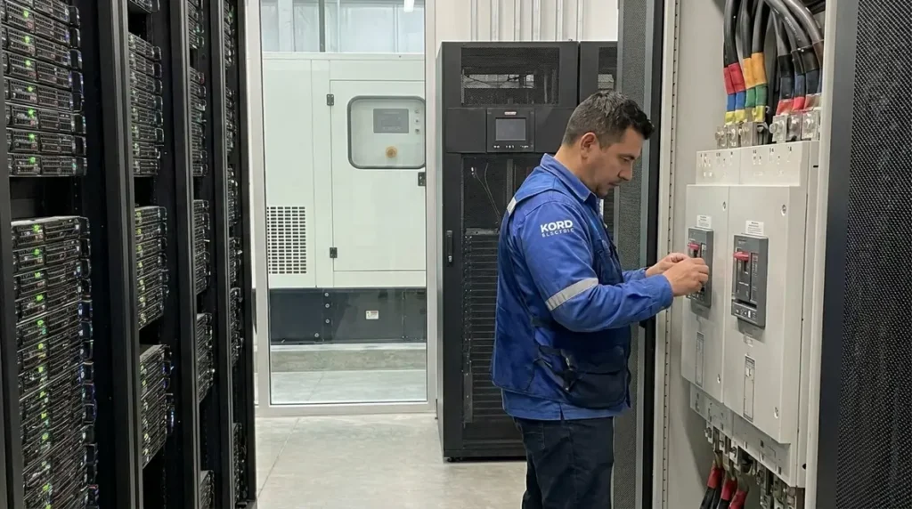 Data Center Power Uptime Strategies to Prevent Downtime