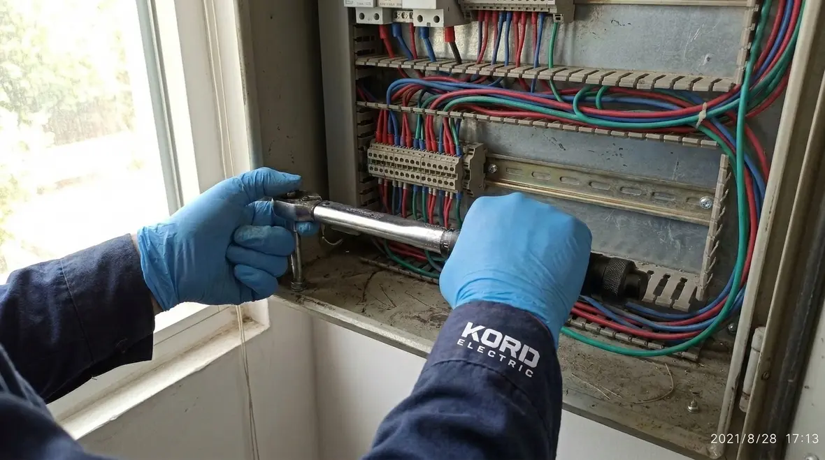 Commercial electrical distribution equipment included in preventive maintenance plans
