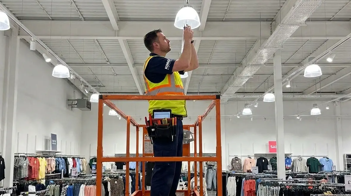 Retail Lighting Maintenance: Preventive Service & Troubleshooting Guide