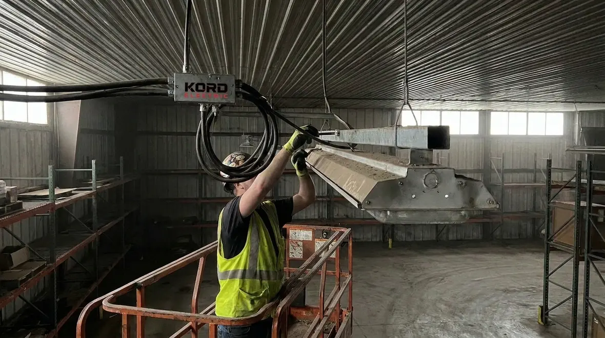 Hazardous location discharge lighting design in an industrial facility