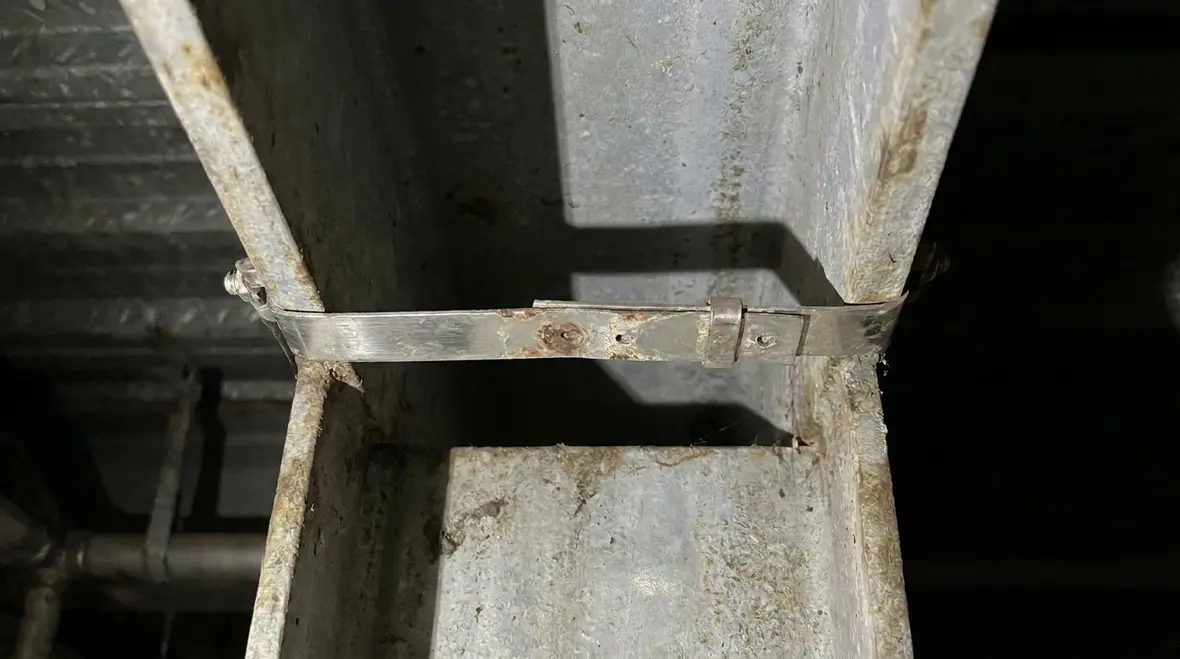 Bonded raceways and equipment in a classified hazardous location
