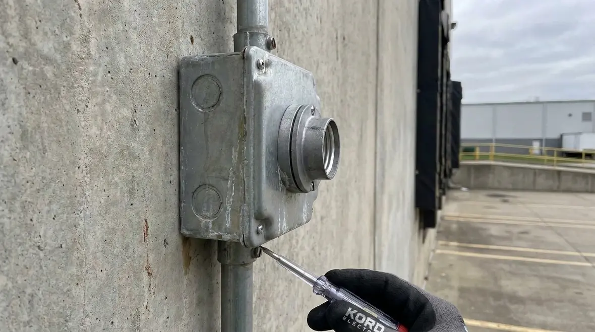 NEC outdoor lampholder requirements