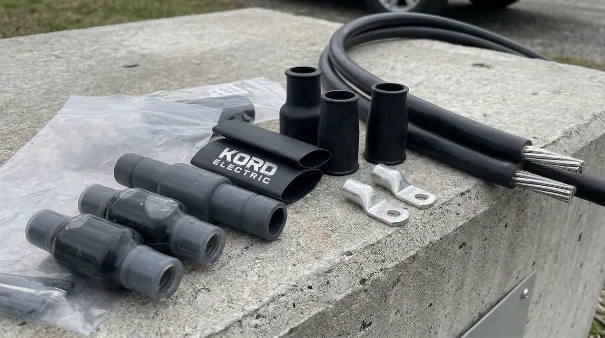 Moisture protection and insulation for underground electrical splices