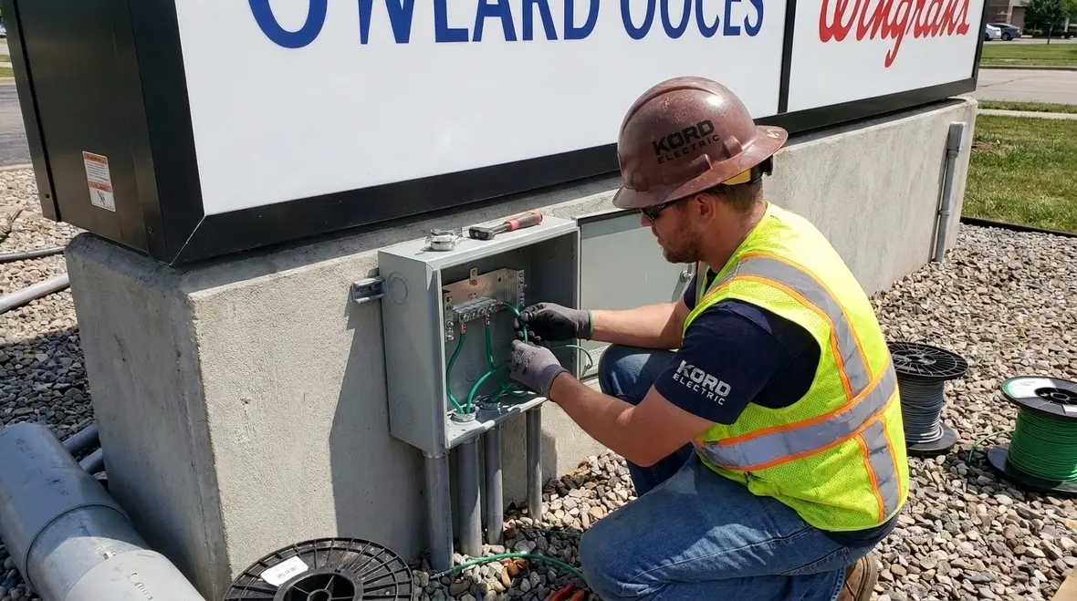 NFPA 70 Section 647.7 sign grounding rules